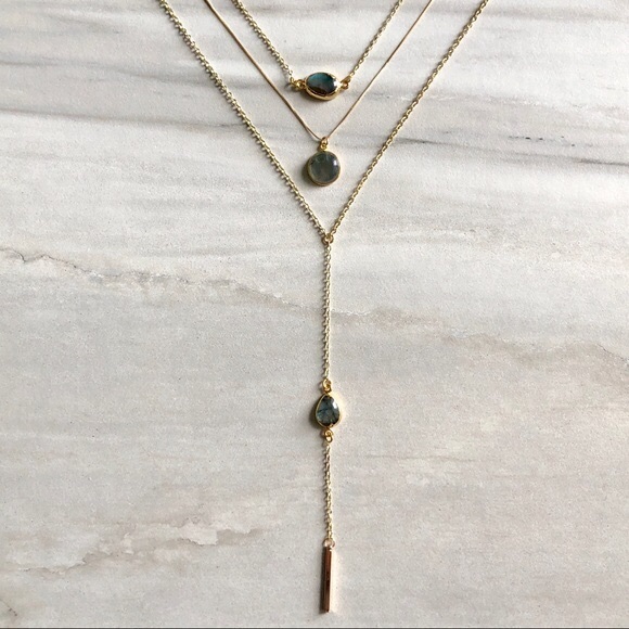Estrella & Luna Jewelry - Dainty Labradorite 14K Gold Necklace